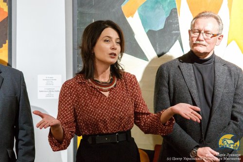 ВОНА ВІДЧУВАЄ СЕБЕ БОГИНЕЮ ВОНА ВІДЧУВАЄ СЕБЕ БОГИНЕЮ